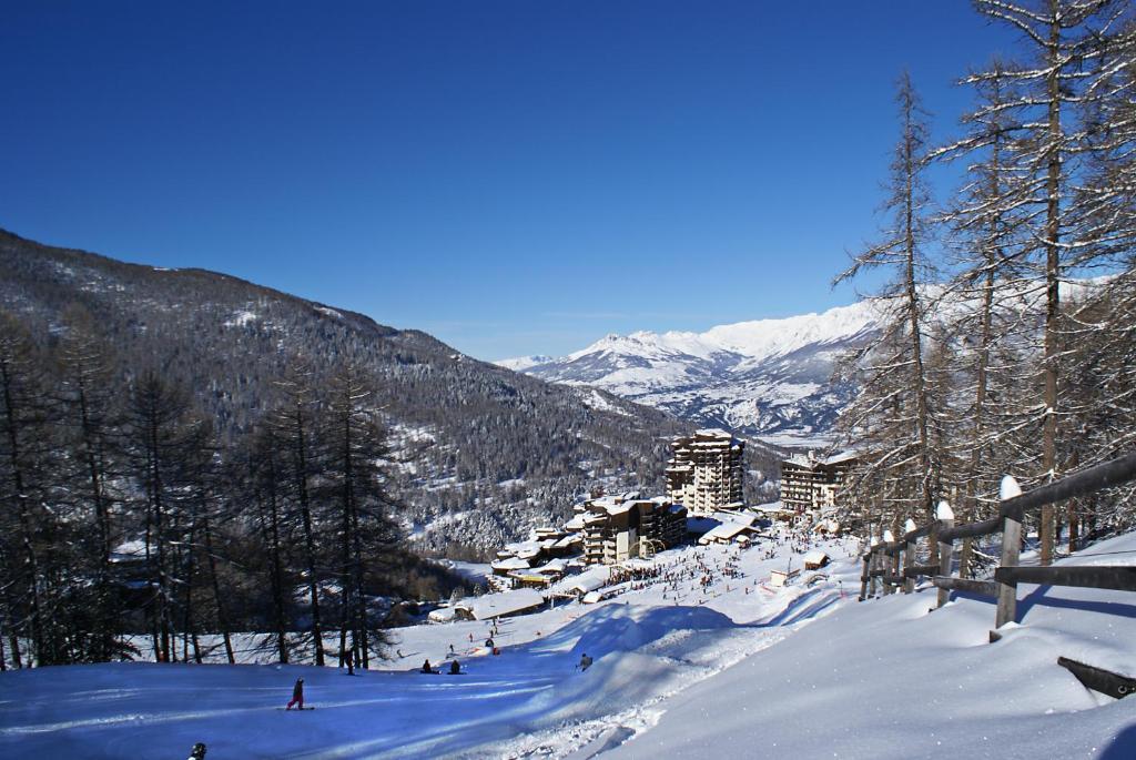 Hotel La Combe d'Or Les Orres Exterior foto